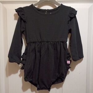 Ruffle Butts Black Ruffled Long Sleeve Baby Bodysuit Size 2T